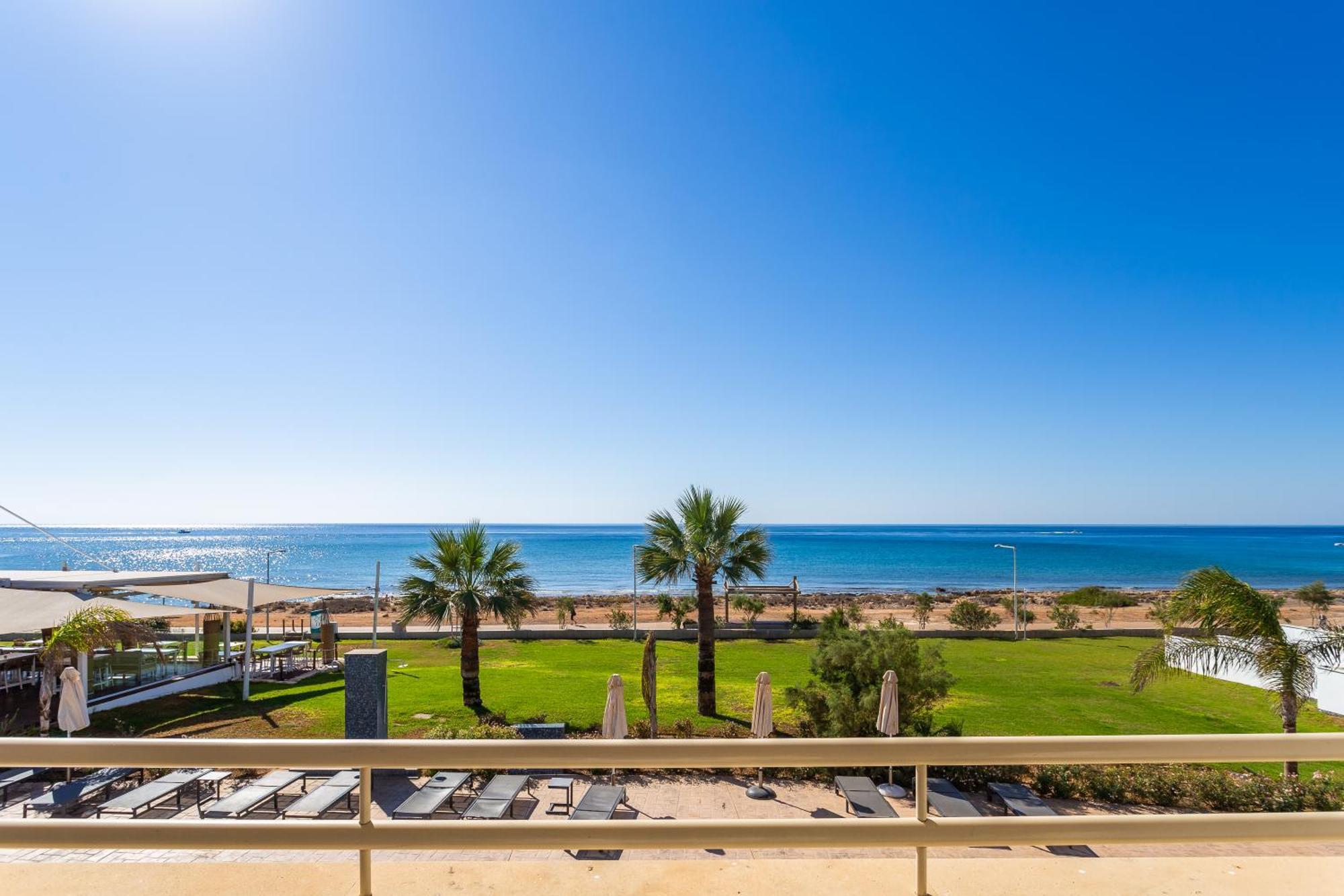 Piere - Anne Beach Hotel Ayia Napa Exterior photo
